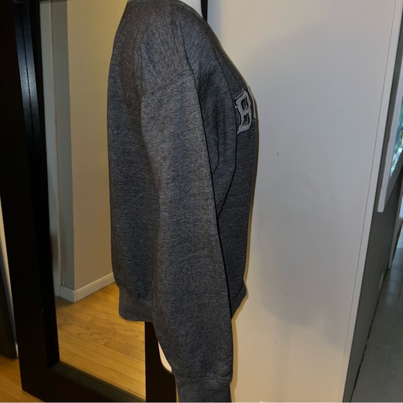 New York Popular Grey “BOSTON” Sweatshirt - Large - Picture 3 of 7